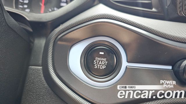 Hyundai Veloster 2019 — photo 27