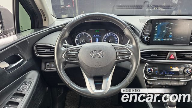 Hyundai Santafe 2019 — photo 14