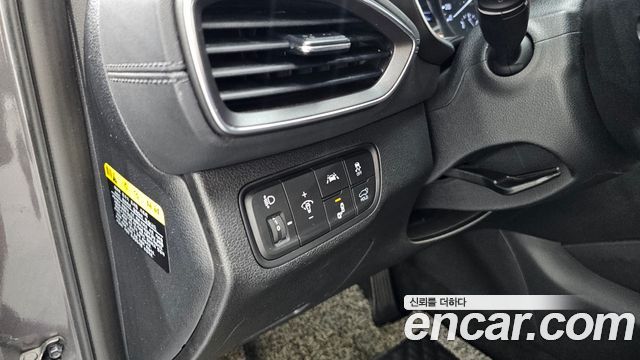 Hyundai Santafe 2019 — photo 17