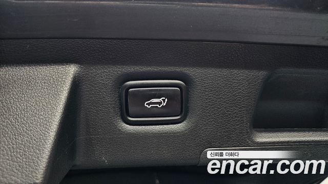 Hyundai Santafe 2019 — photo 20