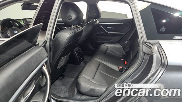 BMW 4-Series 2016 — photo 11