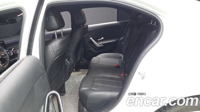 Mercedes-Benz A-Class 2021 — photo 18