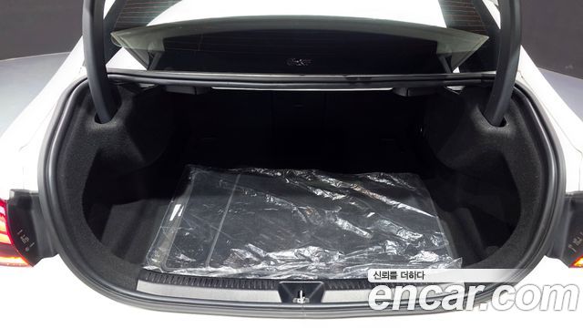Mercedes-Benz A-Class 2021 — photo 23