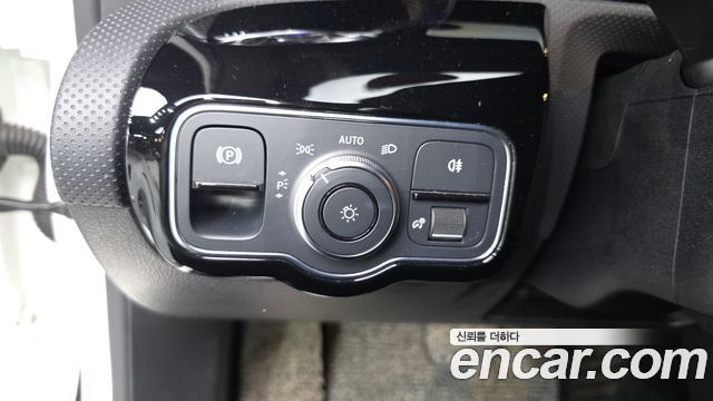 Mercedes-Benz A-Class 2021 — photo 26