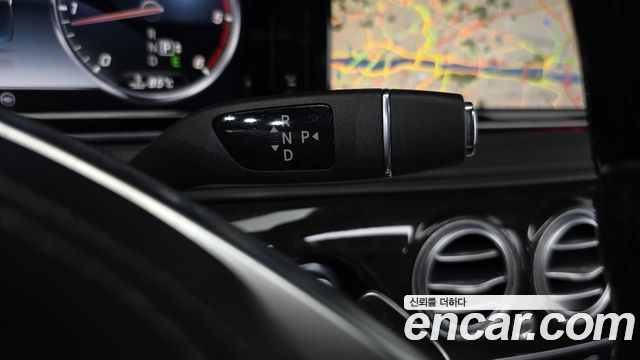 Mercedes-Benz S-Class 2015 — photo 9
