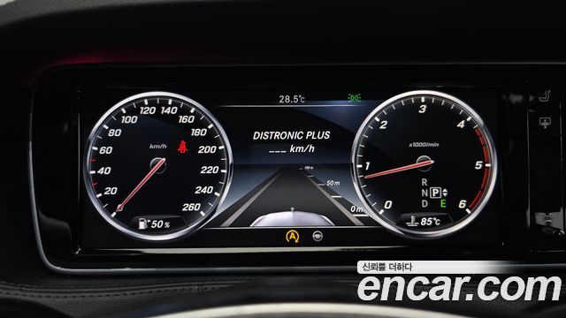 Mercedes-Benz S-Class 2015 — photo 17