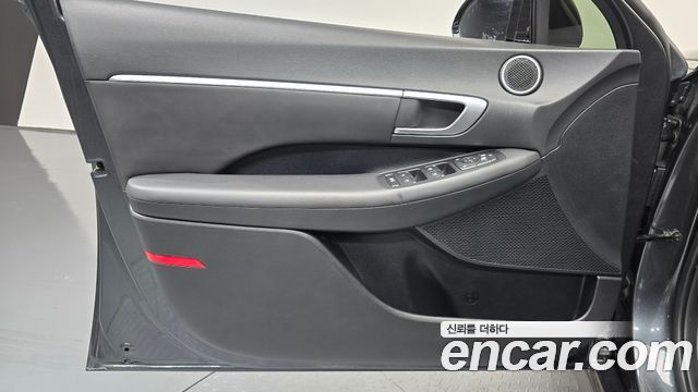 Hyundai Sonata 2022 — photo 14