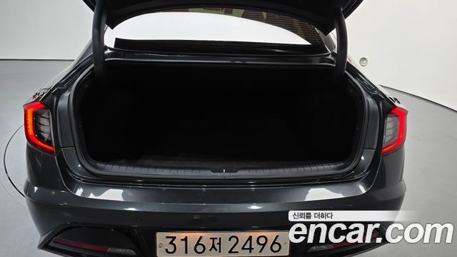Hyundai Sonata 2022 — photo 30