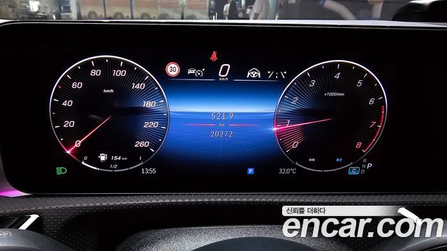 Mercedes-Benz CLA-Class 2024 — photo 11