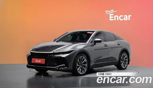 Toyota Crown 2025 — photo 1