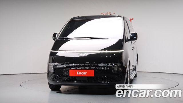 Hyundai Staria 2022 — photo 3