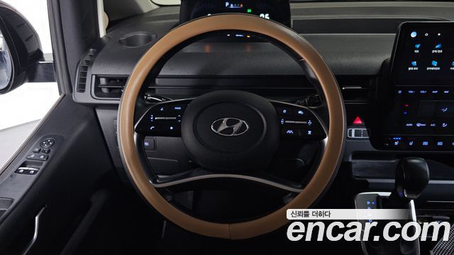 Hyundai Staria 2022 — photo 19