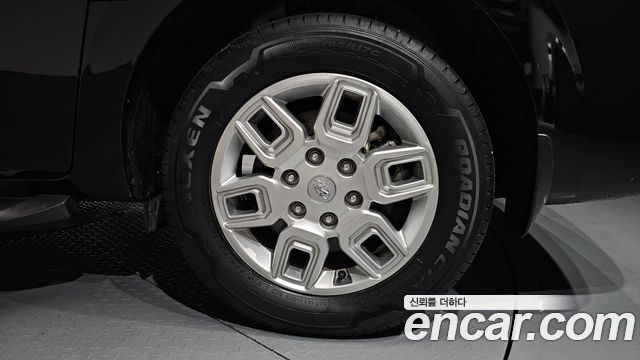 Hyundai Staria 2022 — photo 7
