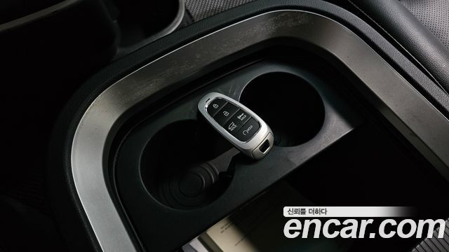 Hyundai Staria 2022 — photo 28