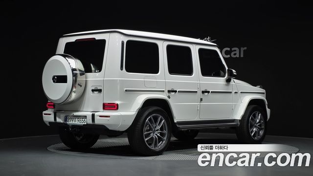 Mercedes-Benz G-Class 2025 — photo 2