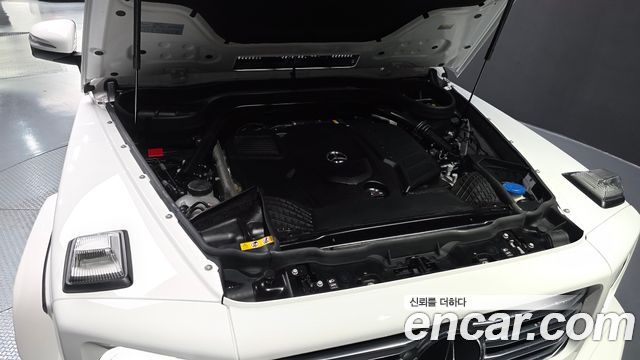 Mercedes-Benz G-Class 2025 — photo 6