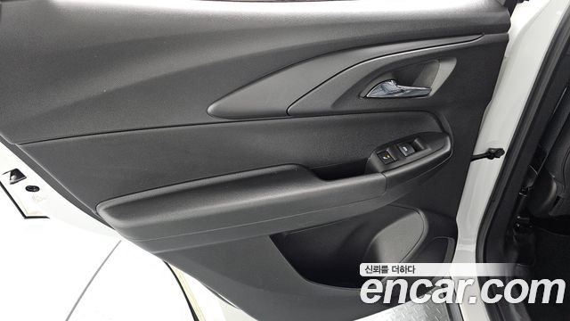 ChevroletGMDaewoo Trailblazer 2022 — photo 15