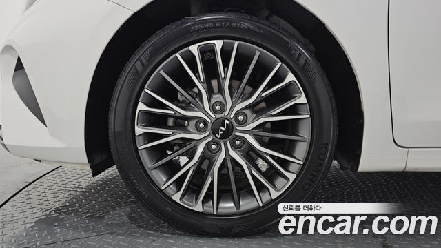 Kia K3 2022 — photo 5