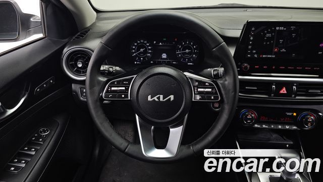 Kia K3 2022 — photo 19