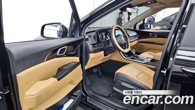 Kia Canival 2023 — photo 13