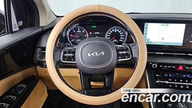 Kia Canival 2023 — photo 19