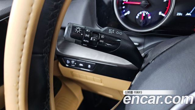 Kia Canival 2023 — photo 29