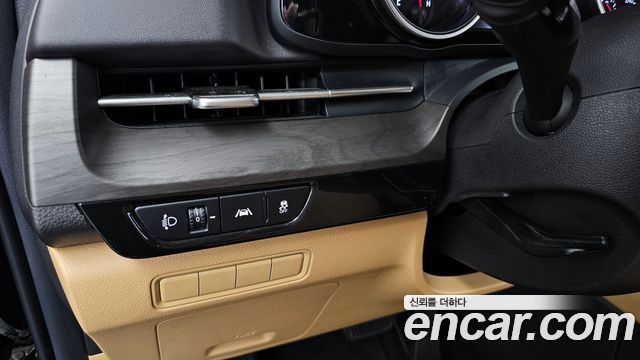 Kia Canival 2023 — photo 30