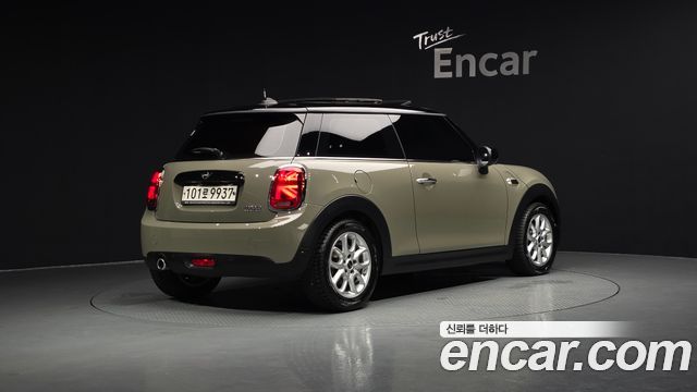 Mini Cooper 2020 — photo 2