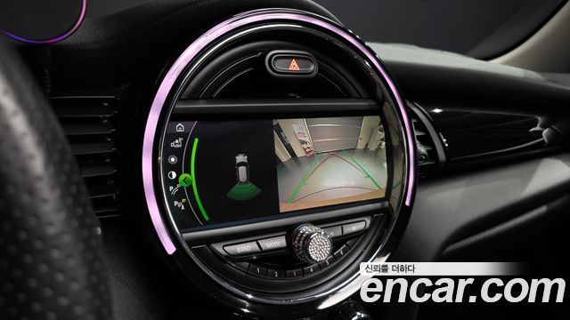 Mini Cooper 2020 — photo 21