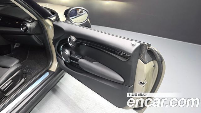 Mini Cooper 2020 — photo 15