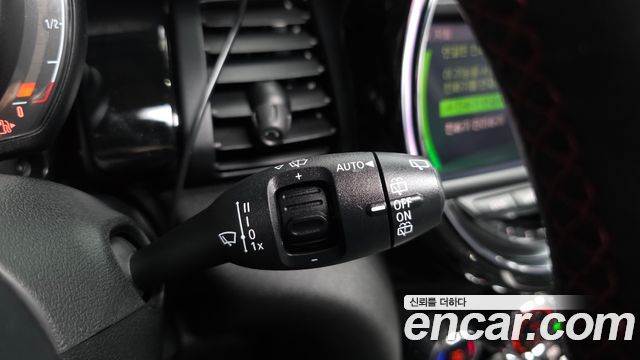 Mini Cooper 2020 — photo 30