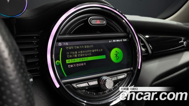 Mini Cooper 2020 — photo 35
