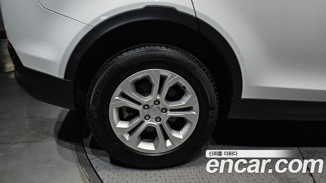 Land Rover Discovery Sport 2022 — photo 5