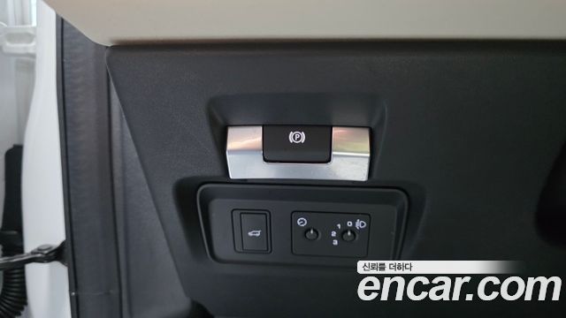 Land Rover Discovery Sport 2022 — photo 26