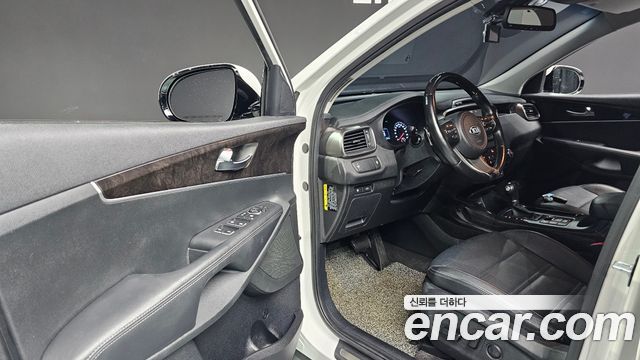 Kia Sorento 2017 — photo 16