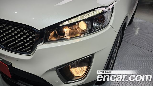 Kia Sorento 2017 — photo 8