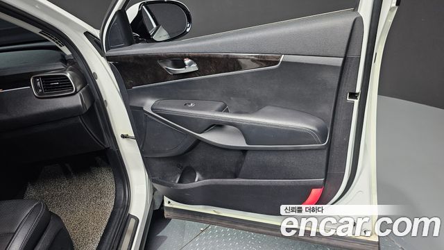 Kia Sorento 2017 — photo 15