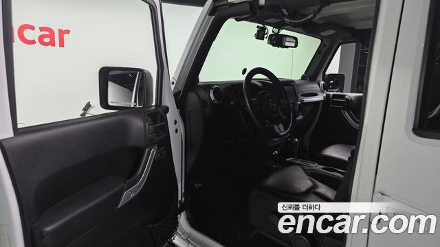 Jeep Wrangler 2014 — photo 10
