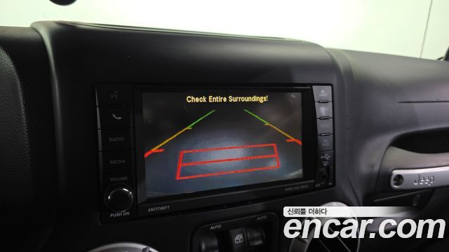 Jeep Wrangler 2014 — photo 14