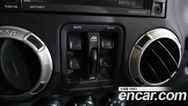 Jeep Wrangler 2014 — photo 15