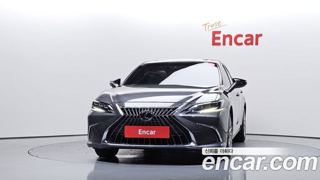 Lexus ES 2023 — photo 3