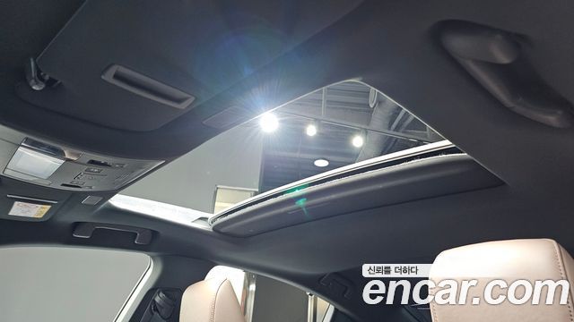 Lexus ES 2023 — photo 19