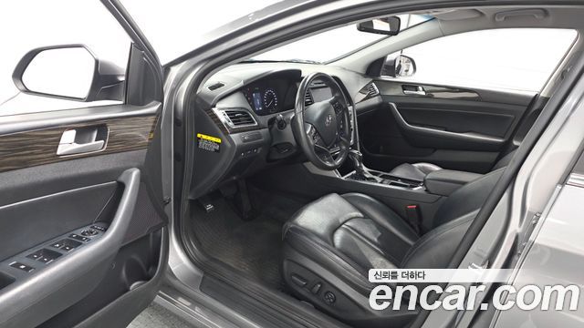 Hyundai Sonata 2017 — photo 13