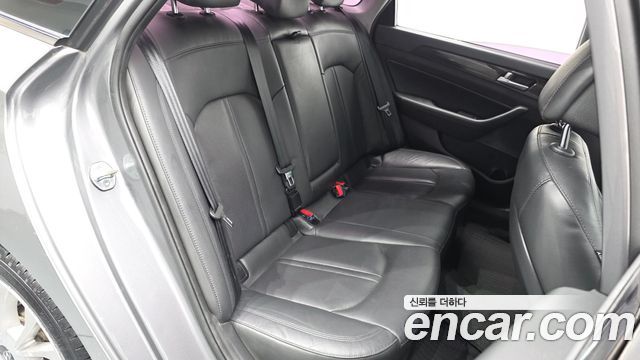 Hyundai Sonata 2017 — photo 17