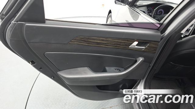 Hyundai Sonata 2017 — photo 15