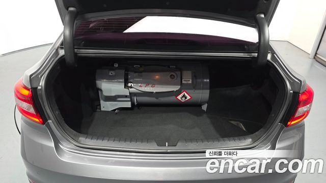 Hyundai Sonata 2017 — photo 27