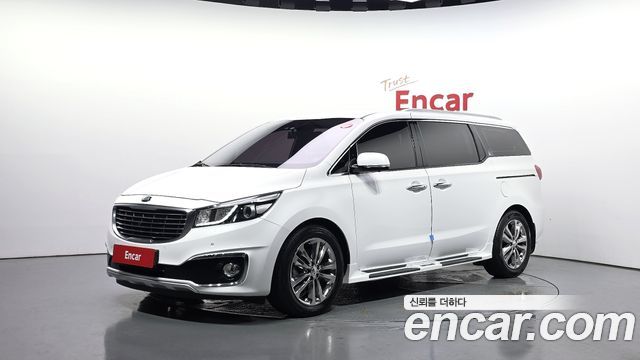 Kia Canival 2018 — photo 1