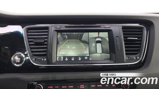 Kia Canival 2018 — photo 22