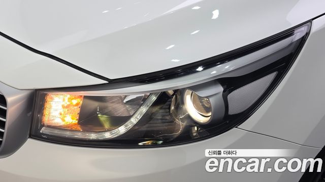 Kia Canival 2018 — photo 8