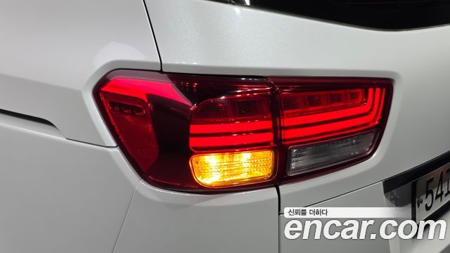 Kia Canival 2018 — photo 9